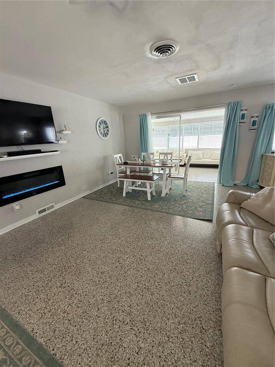 52 45TH AVENUE, St Pete Beach, FL 33706 52 45TH AVENUE, St Pete Beach, FL 33706