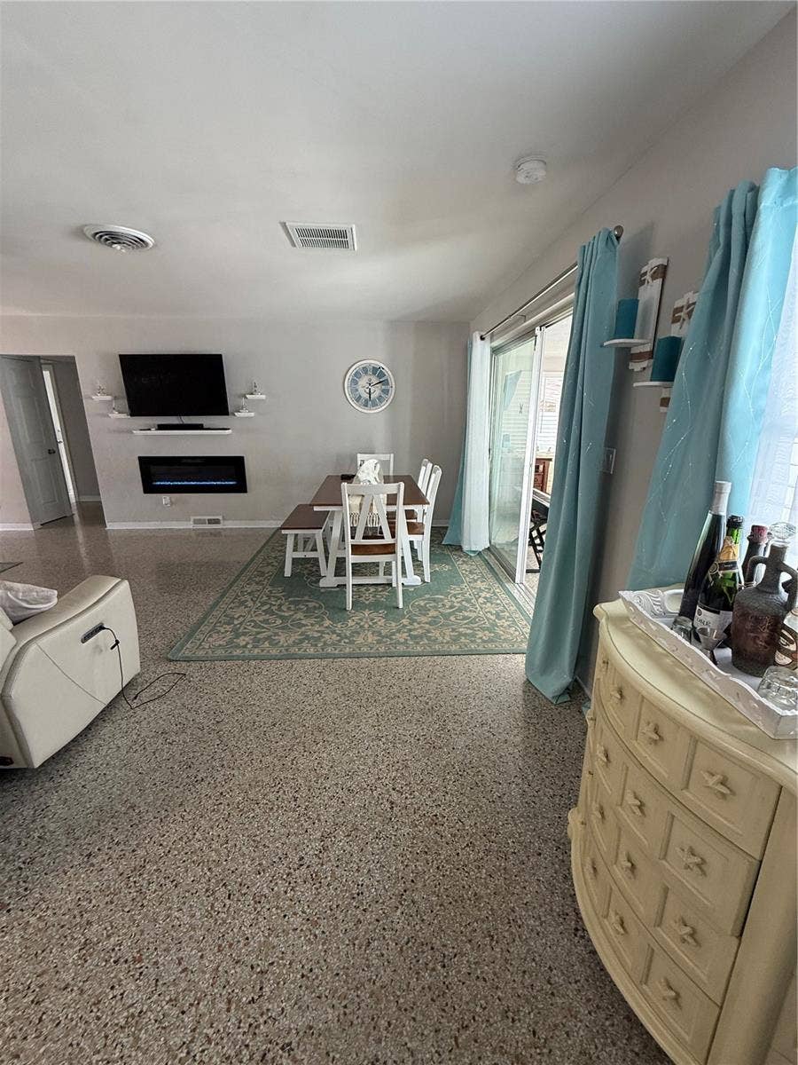 52 45TH AVENUE, St Pete Beach, FL 33706 52 45TH AVENUE, St Pete Beach, FL 33706