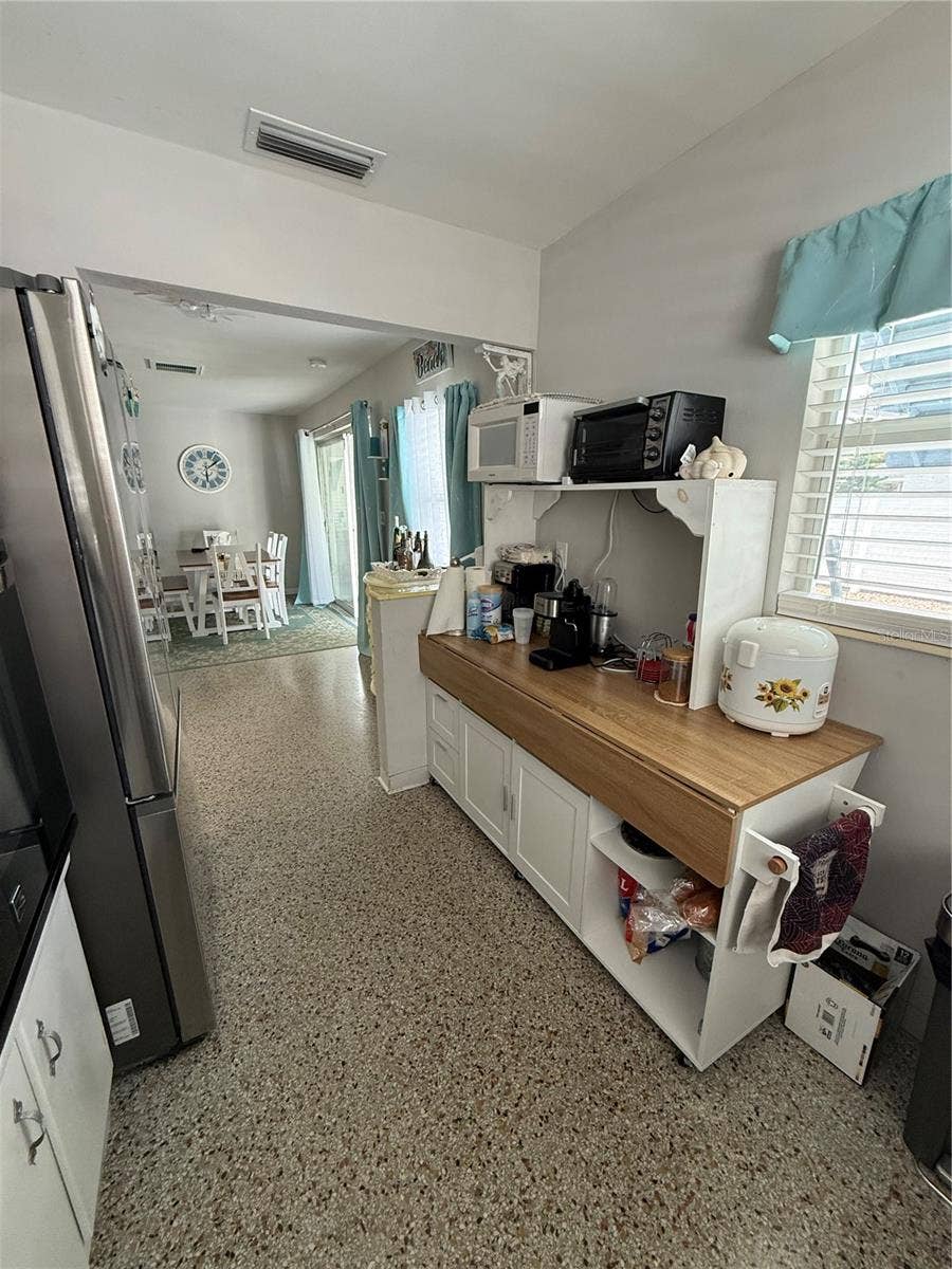 52 45TH AVENUE, St Pete Beach, FL 33706 52 45TH AVENUE, St Pete Beach, FL 33706
