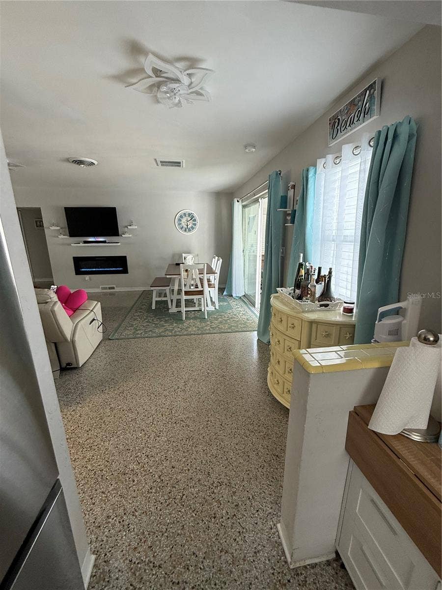 52 45TH AVENUE, St Pete Beach, FL 33706 52 45TH AVENUE, St Pete Beach, FL 33706