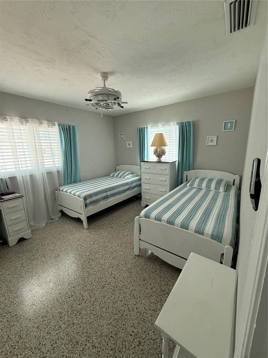 52 45TH AVENUE, St Pete Beach, FL 33706 52 45TH AVENUE, St Pete Beach, FL 33706