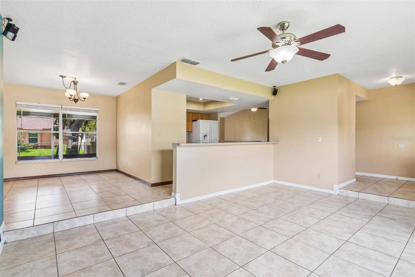 2402 WOODWAY DRIVE, Orlando, FL 32837 2402 WOODWAY DRIVE, Orlando, FL 32837