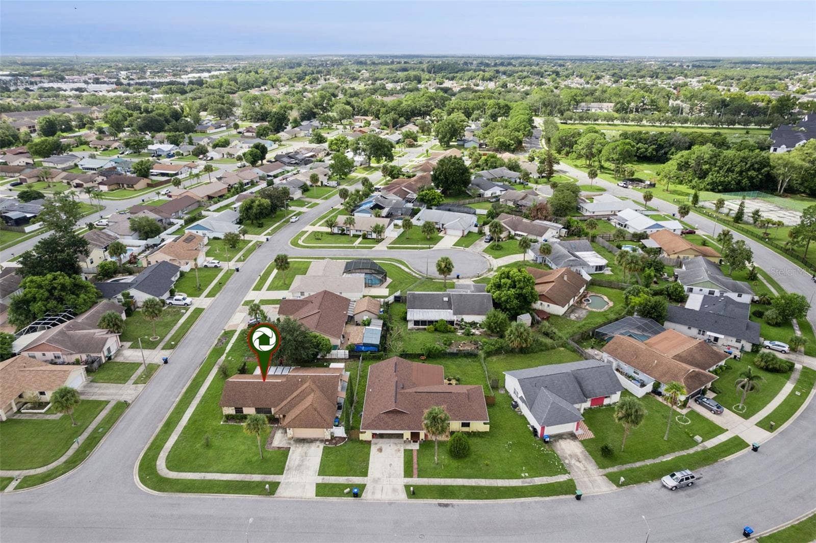 2402 WOODWAY DRIVE, Orlando, FL 32837 2402 WOODWAY DRIVE, Orlando, FL 32837
