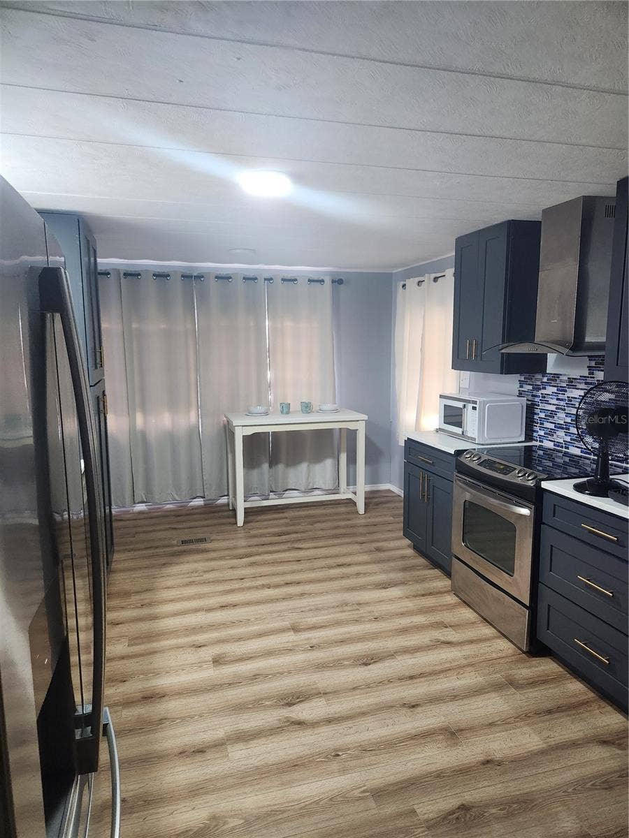Zephyrhills, FL 33542 Zephyrhills, FL 33542