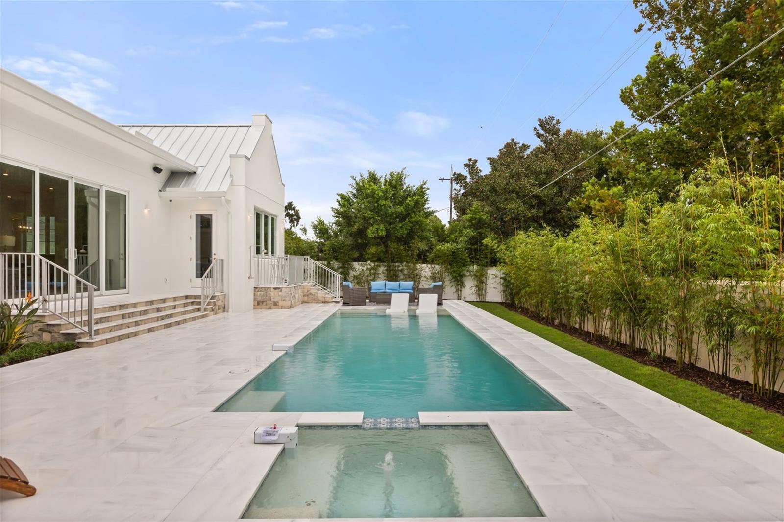 3207 Middlesex Rd. spa and pool