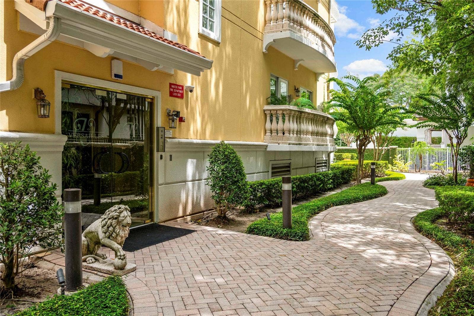 200 S INTERLACHEN AVENUE, #350, Winter Park, FL 32789 200 S INTERLACHEN AVENUE, #350, Winter Park, FL 32789