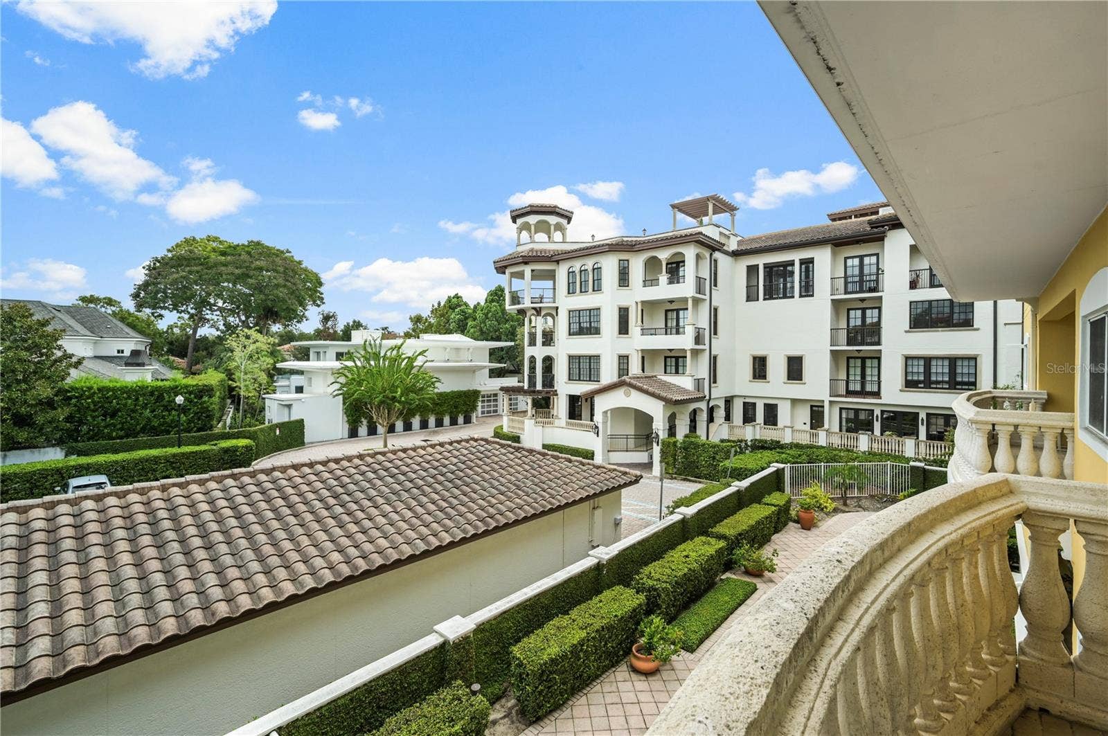 200 S INTERLACHEN AVENUE, #350, Winter Park, FL 32789 200 S INTERLACHEN AVENUE, #350, Winter Park, FL 32789