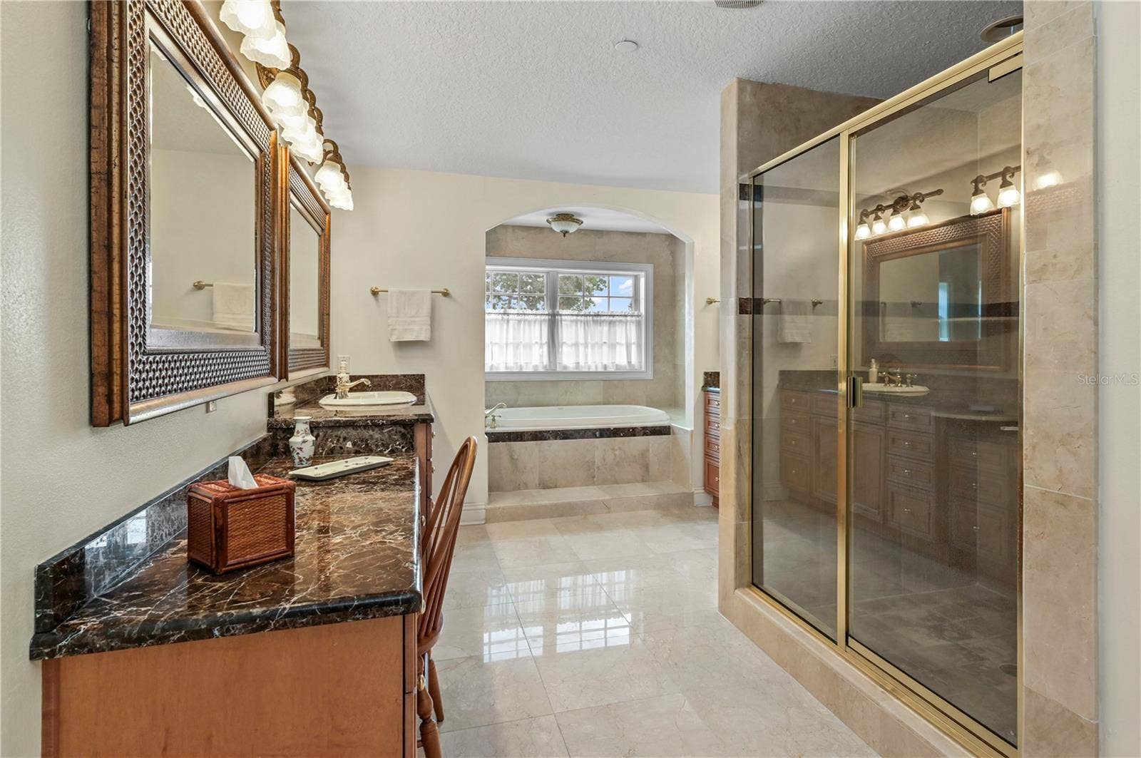 200 S INTERLACHEN AVENUE, #350, Winter Park, FL 32789 200 S INTERLACHEN AVENUE, #350, Winter Park, FL 32789