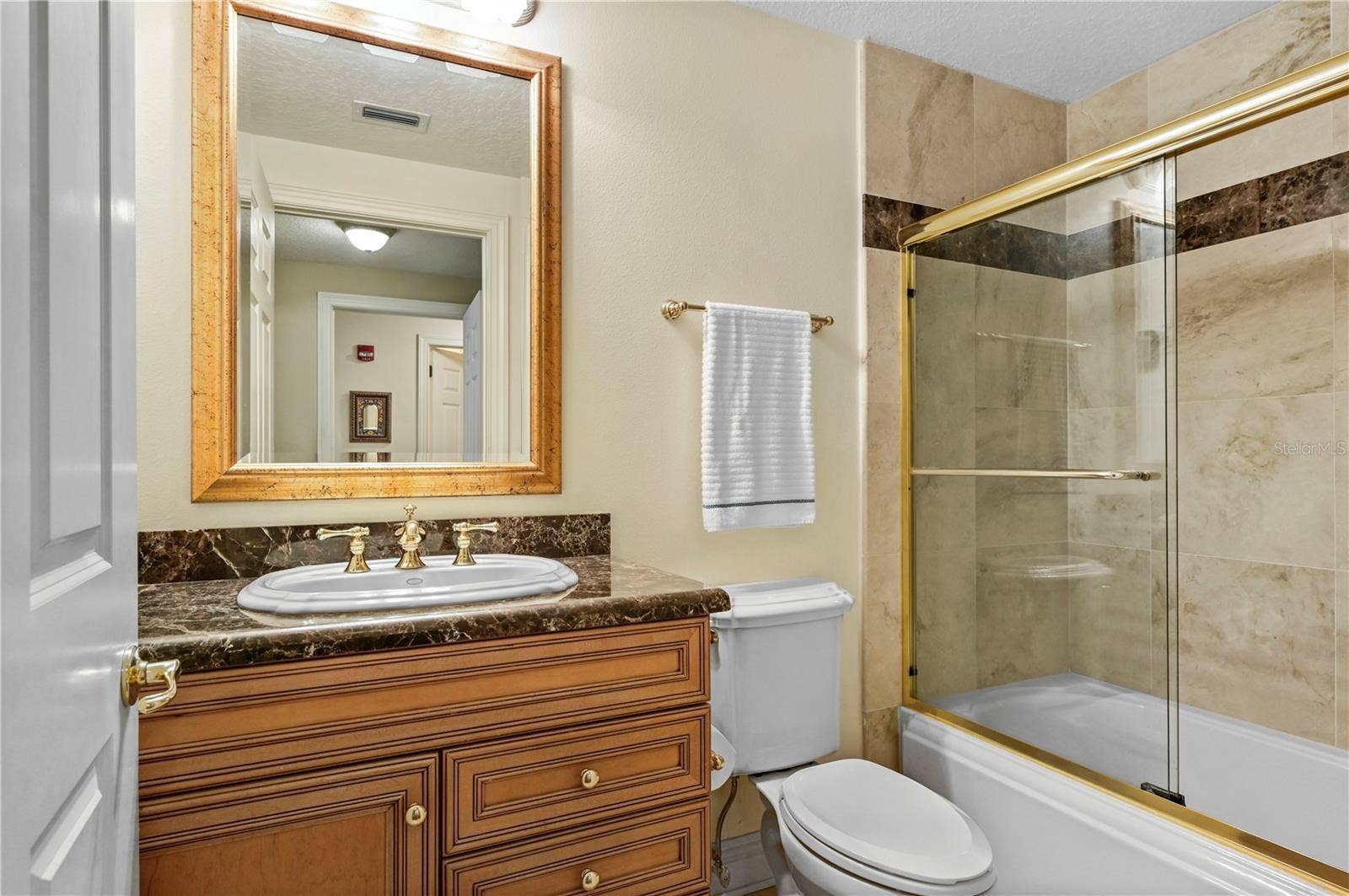 200 S INTERLACHEN AVENUE, #350, Winter Park, FL 32789 200 S INTERLACHEN AVENUE, #350, Winter Park, FL 32789