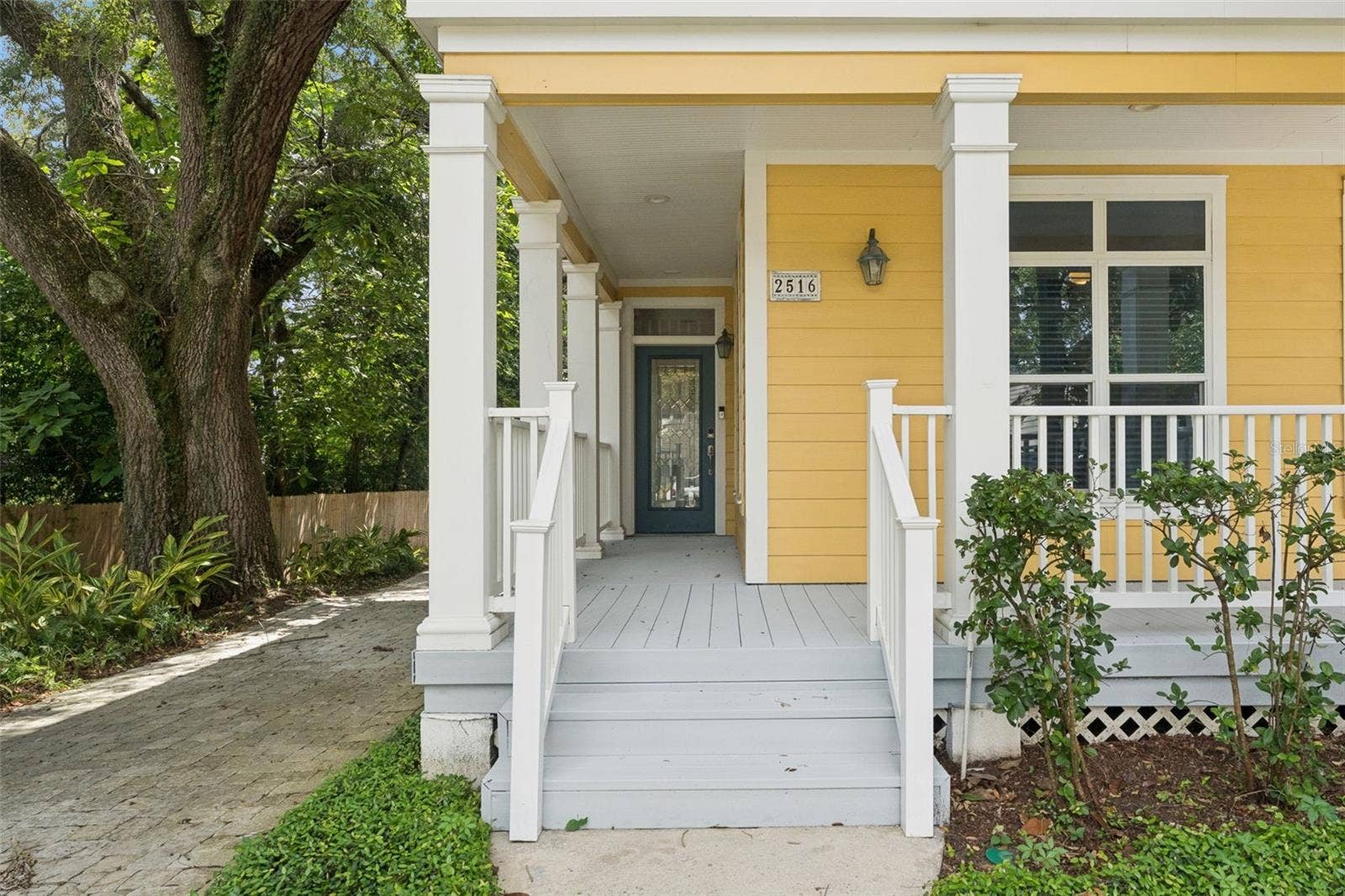2516 E CHURCH STREET, Orlando, FL 32803 **WELCOME HOME**