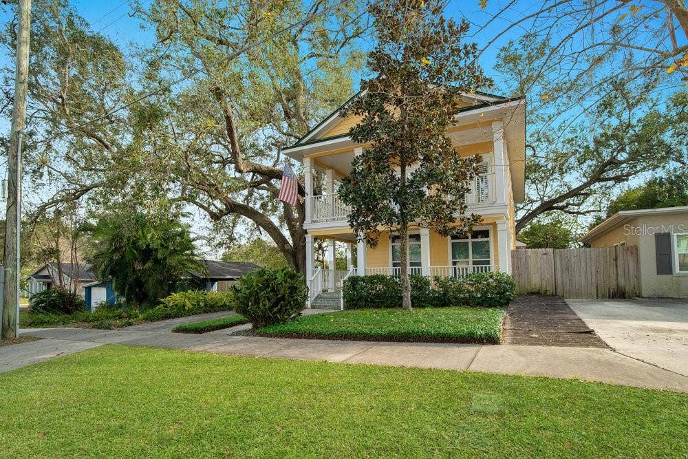 2516 E CHURCH STREET, Orlando, FL 32803 **WELCOME HOME**