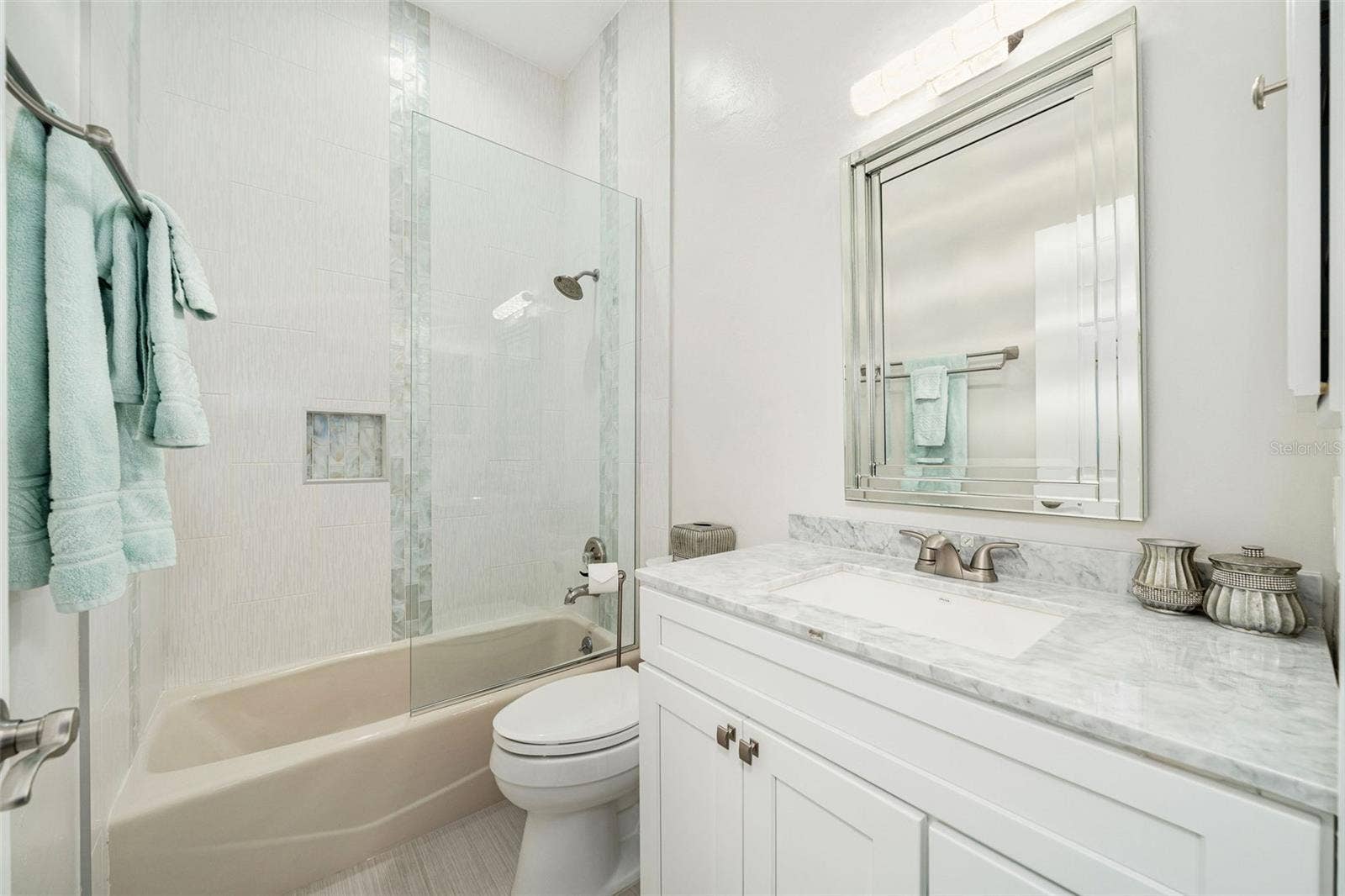 5050 ISLEWORTH COUNTRY CLUB DRIVE, Windermere, FL 34786 Ensuite Bath