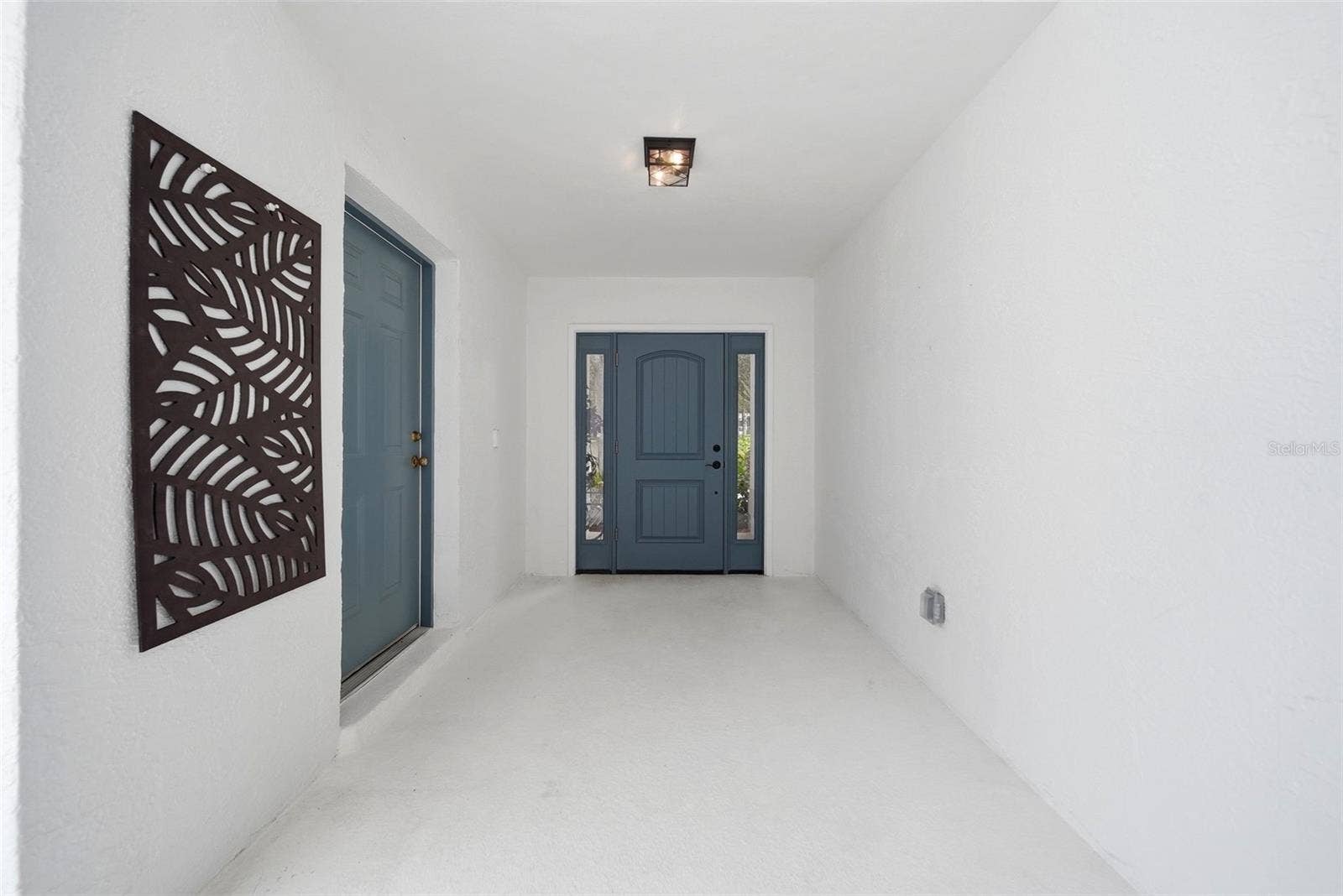 Courtyard Foyer