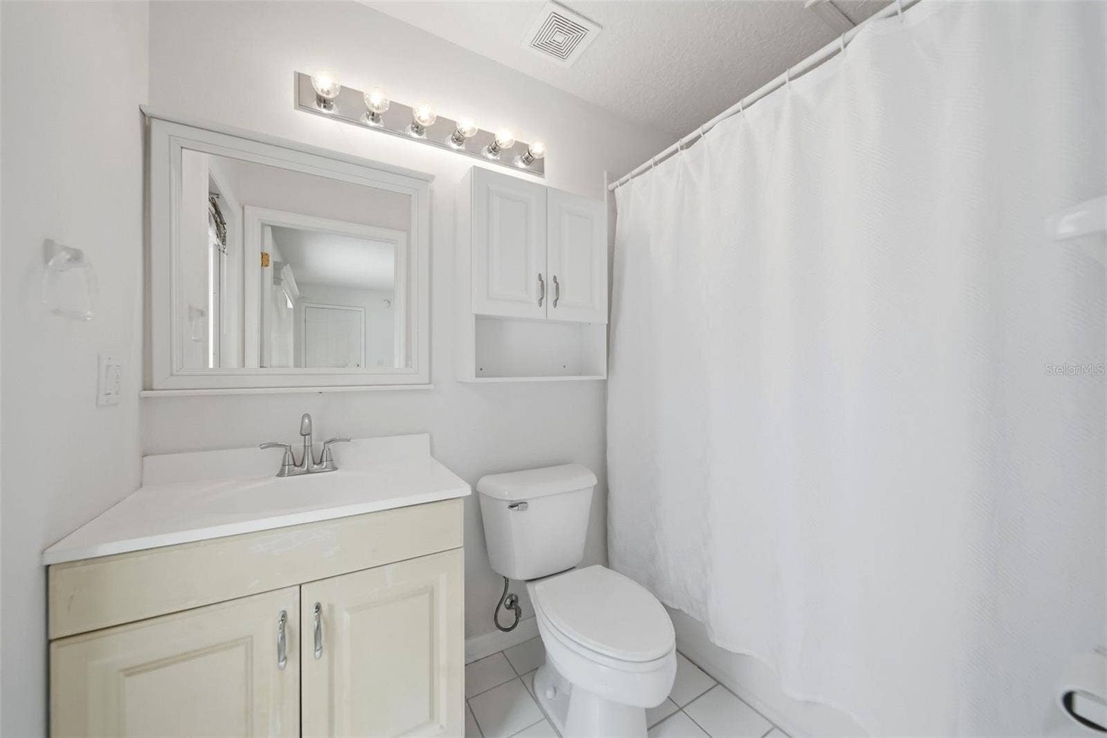 Bedroom 2 En-Suite