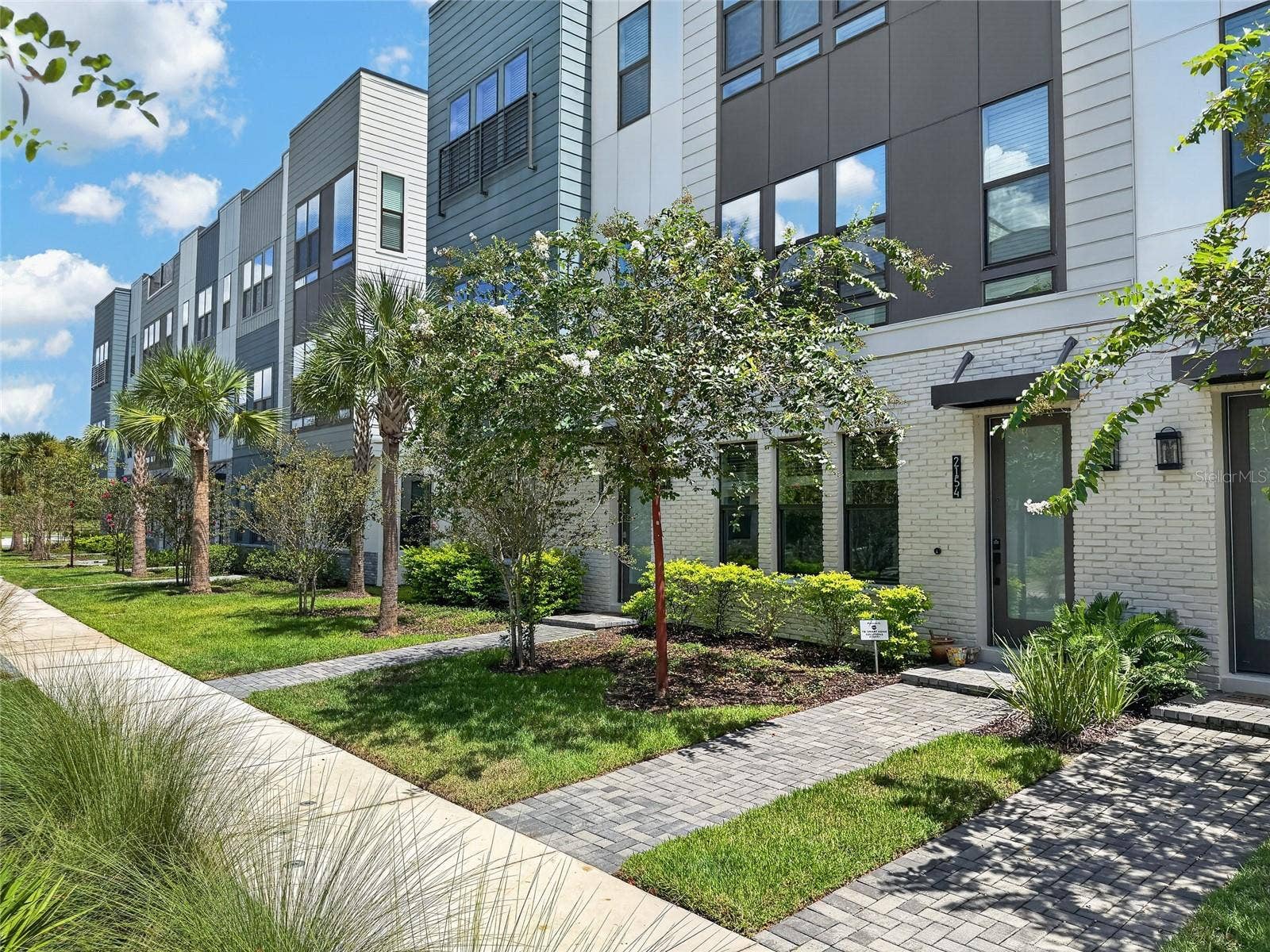 2154 WHITNEY MARSH ALLEY, Orlando, FL 32804 Front