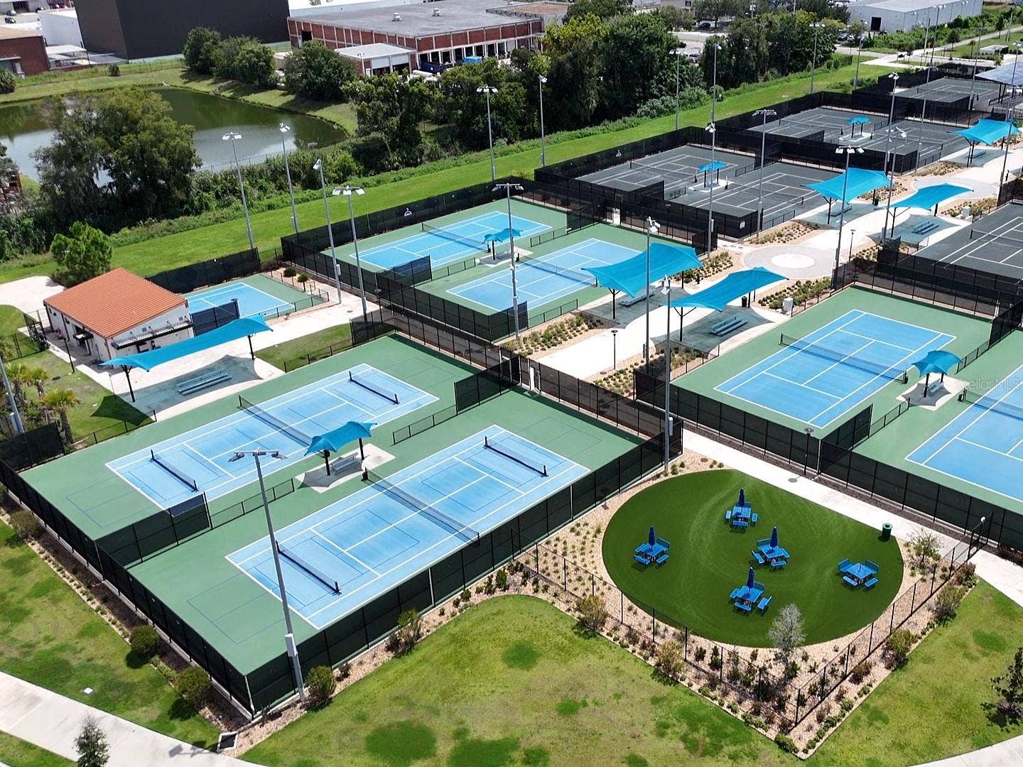 2154 WHITNEY MARSH ALLEY, Orlando, FL 32804 Pickleball Courts