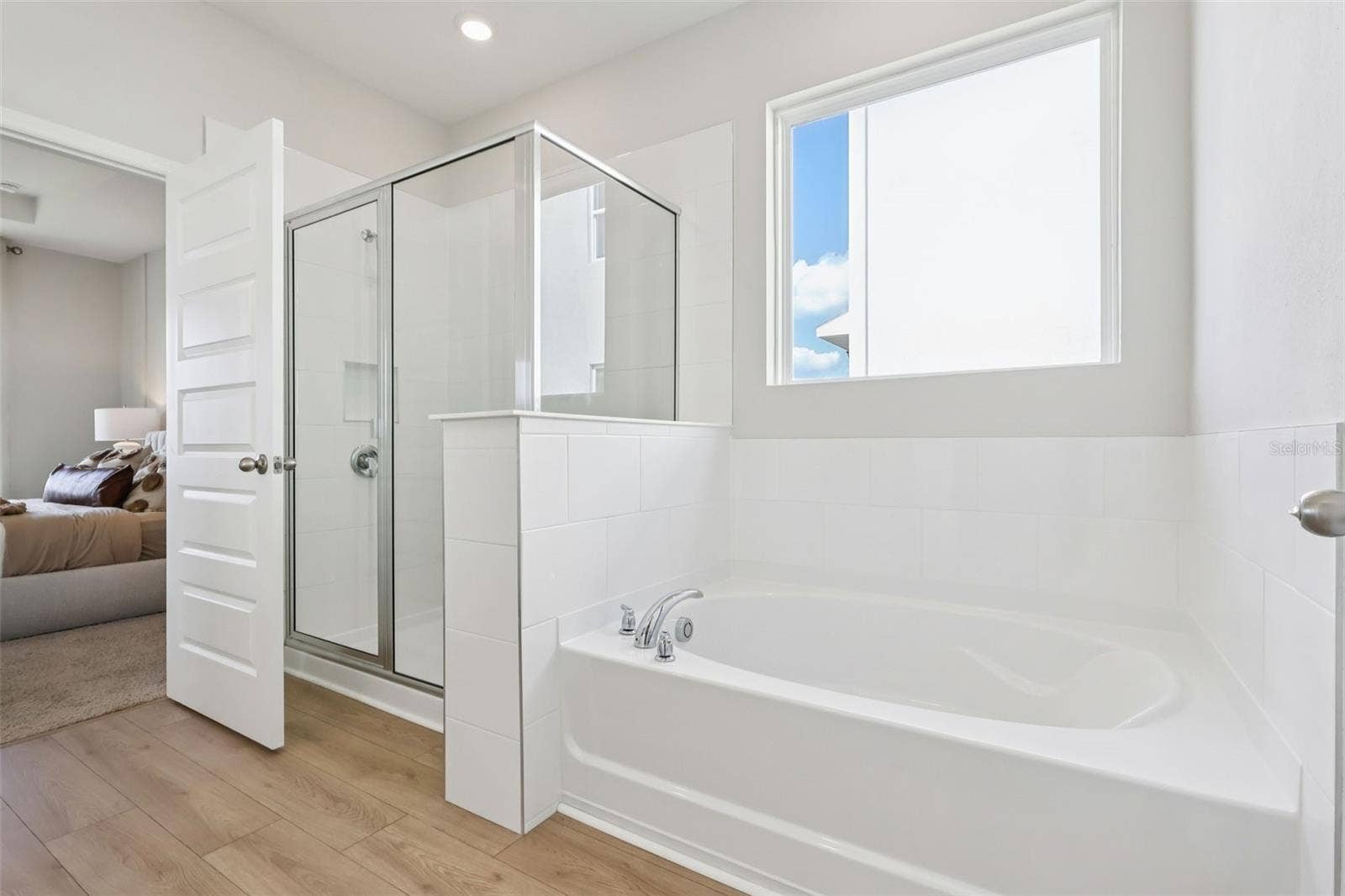 8595 HEMPSTEAD WAY, Mount Dora, FL 32757