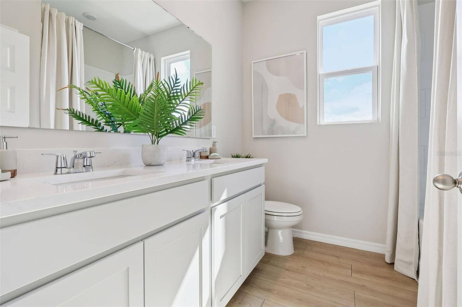 8595 HEMPSTEAD WAY, Mount Dora, FL 32757