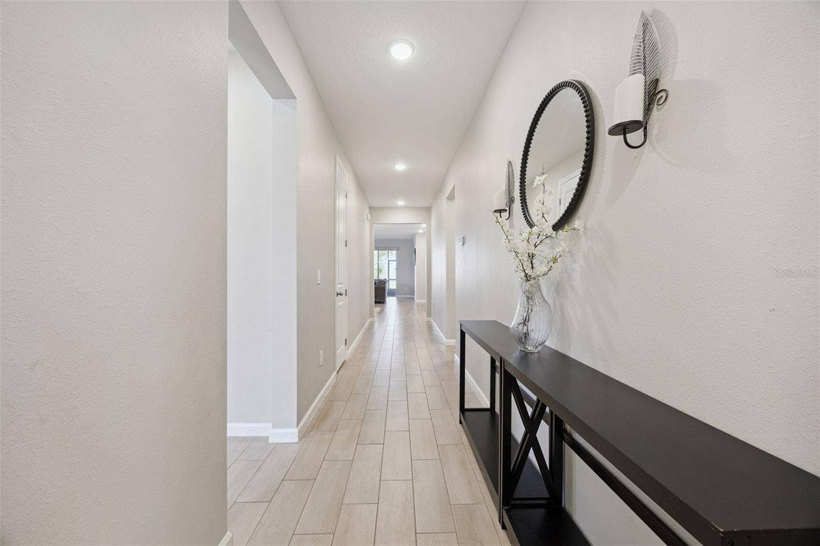 10053 SPRING LAKE DRIVE, Clermont, FL 34711 Hallway