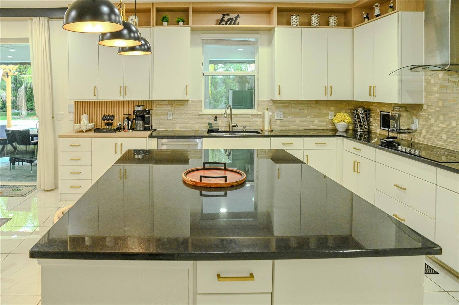 8109 LUDINGTON CIRCLE, Orlando, FL 32836 8109 LUDINGTON CIRCLE, Orlando, FL 32836