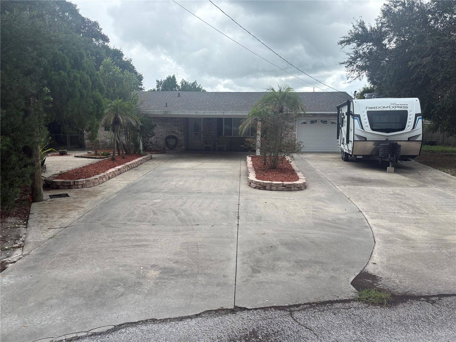 3690 DALE COURT, Mount Dora, FL 32757 3690 DALE COURT, Mount Dora, FL 32757
