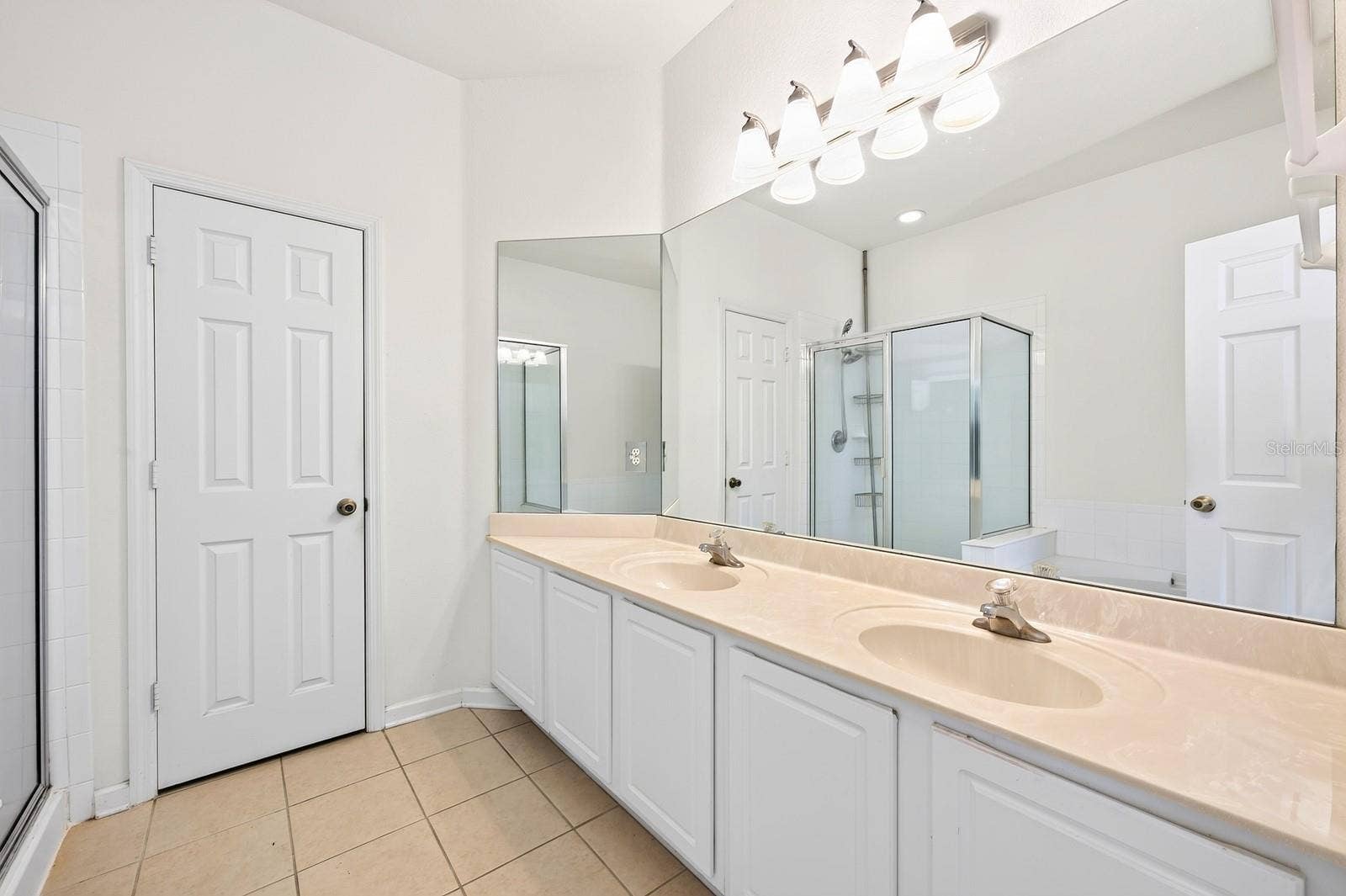 13424 HOPKINTON COURT, Windermere, FL 34786 Primary en-suite bath.