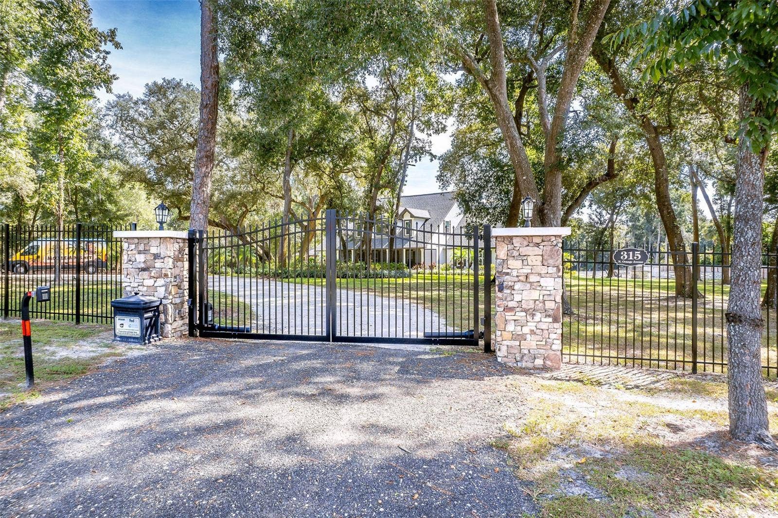 315 N ORANGE AVENUE, Sanford, FL 32771 315 N ORANGE AVENUE, Sanford, FL 32771