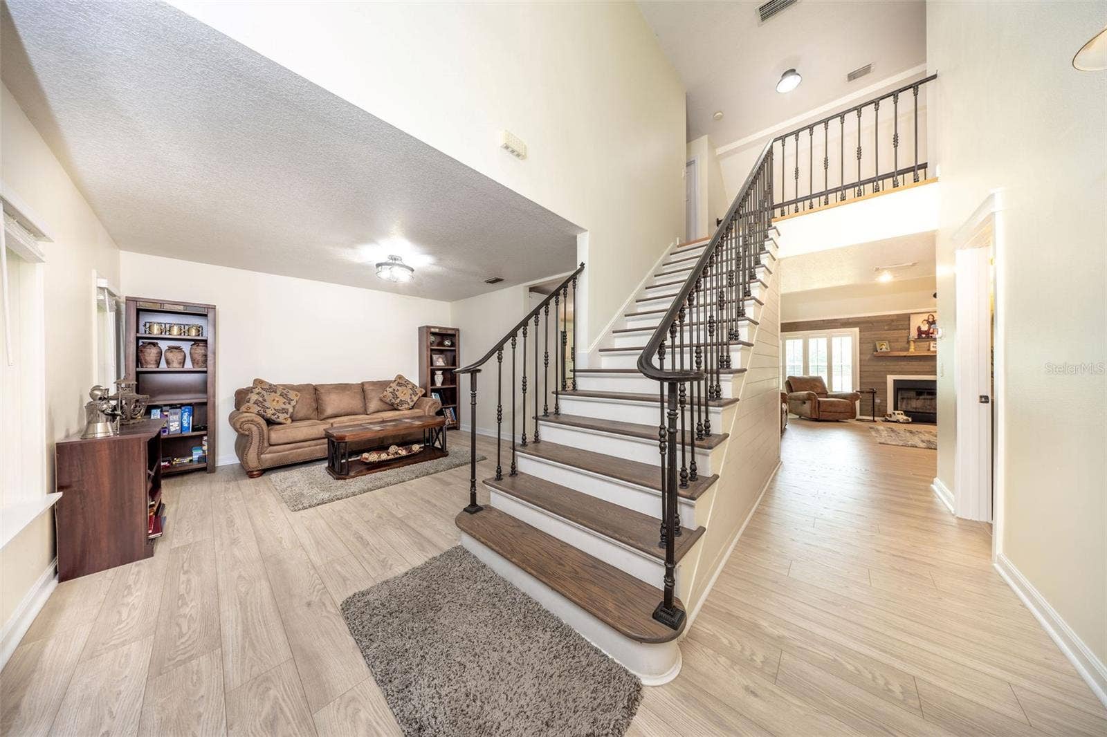 315 N ORANGE AVENUE, Sanford, FL 32771 315 N ORANGE AVENUE, Sanford, FL 32771