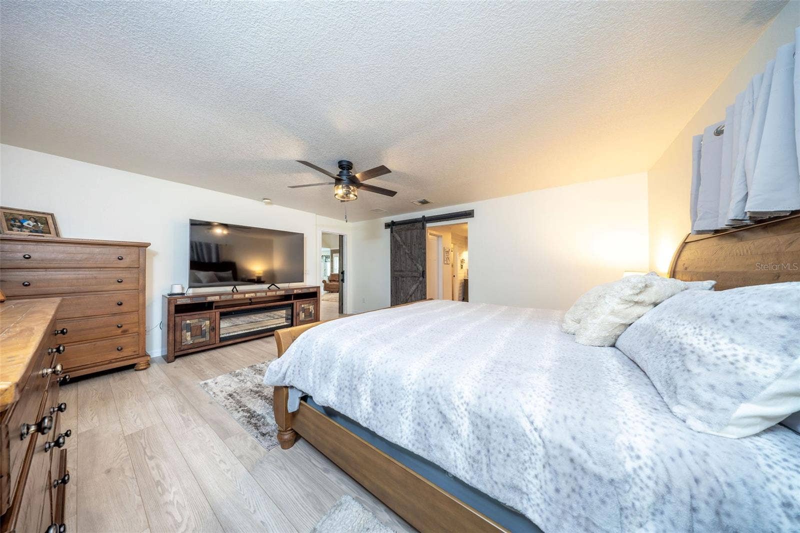 315 N ORANGE AVENUE, Sanford, FL 32771 315 N ORANGE AVENUE, Sanford, FL 32771