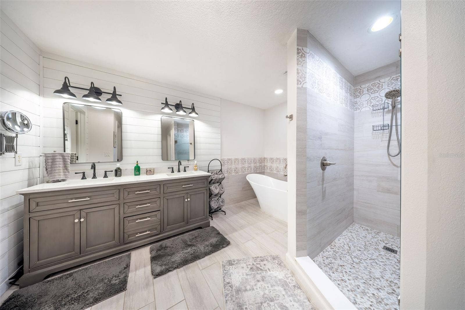 315 N ORANGE AVENUE, Sanford, FL 32771 315 N ORANGE AVENUE, Sanford, FL 32771