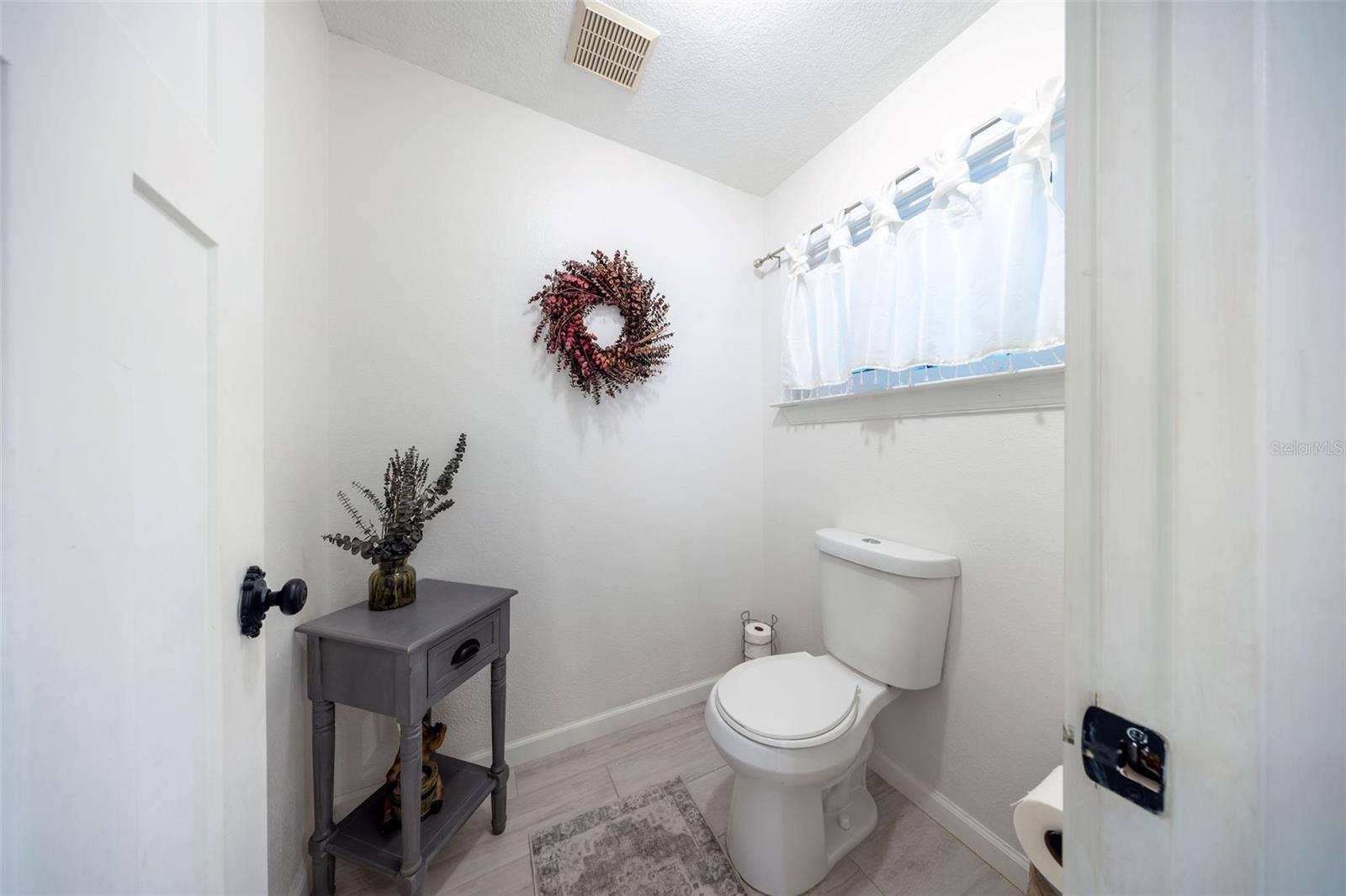 315 N ORANGE AVENUE, Sanford, FL 32771 315 N ORANGE AVENUE, Sanford, FL 32771