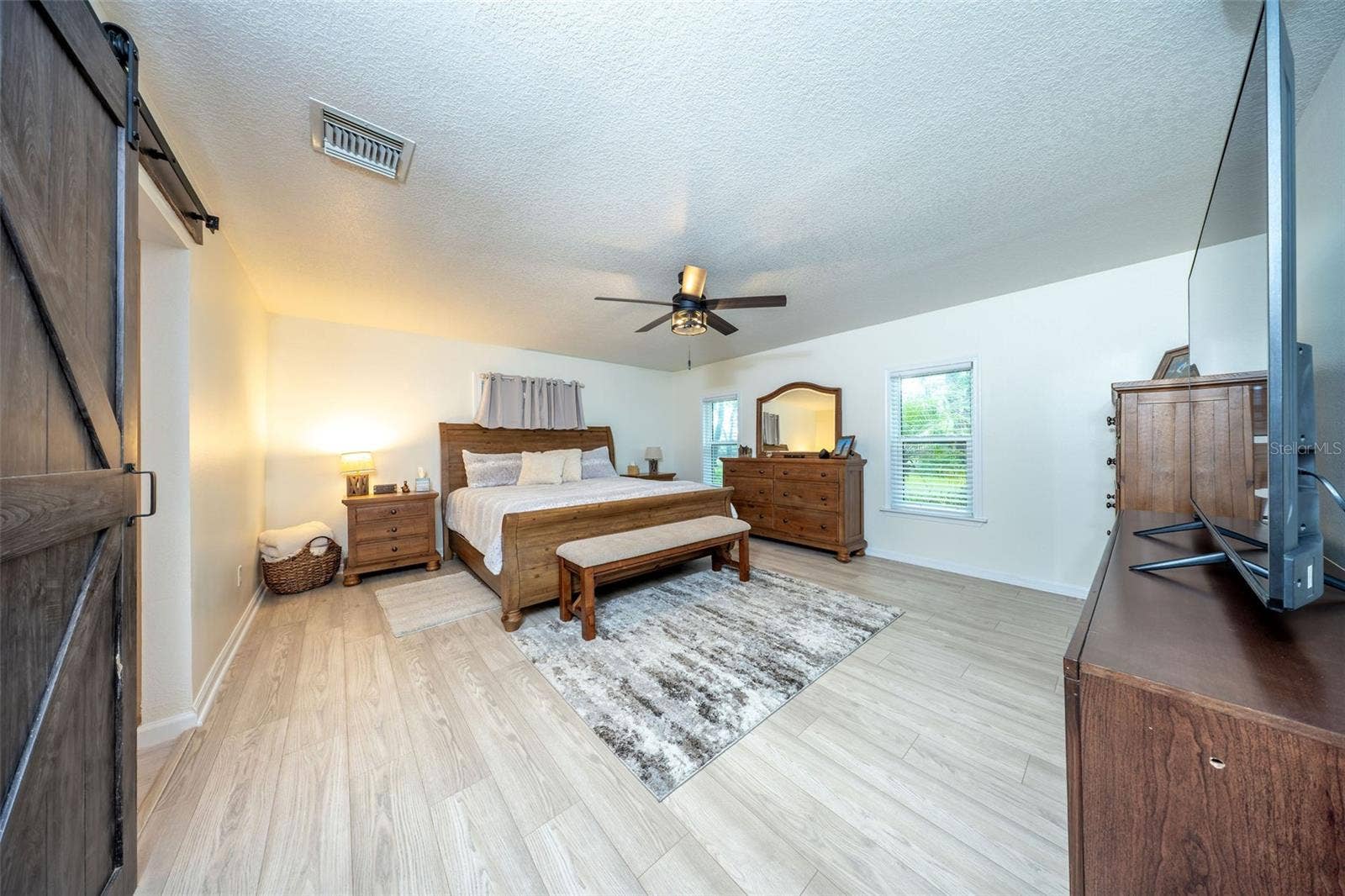 315 N ORANGE AVENUE, Sanford, FL 32771 315 N ORANGE AVENUE, Sanford, FL 32771