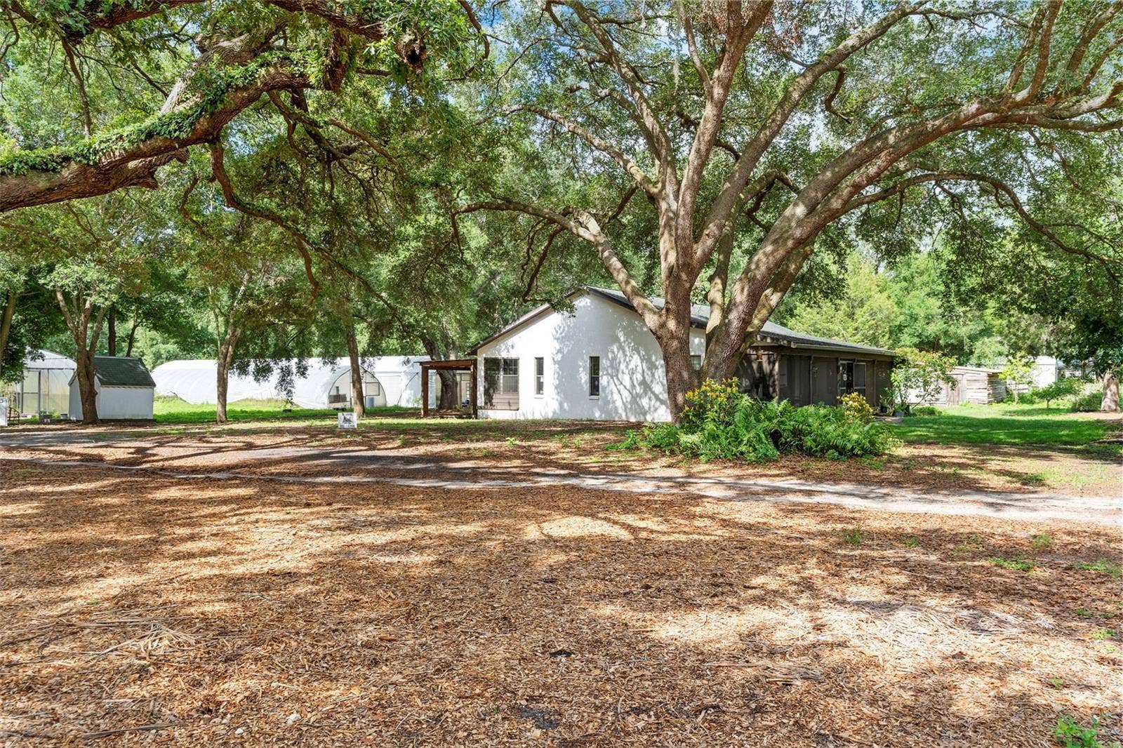 2016 LEWIS ROAD, Leesburg, FL 34748
