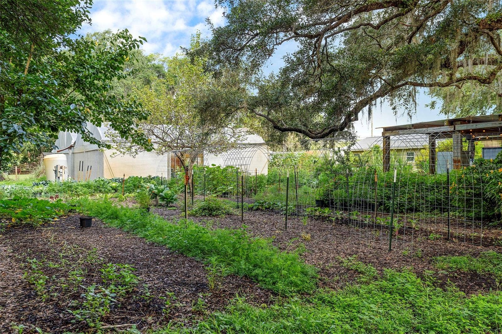 2016 LEWIS ROAD, Leesburg, FL 34748