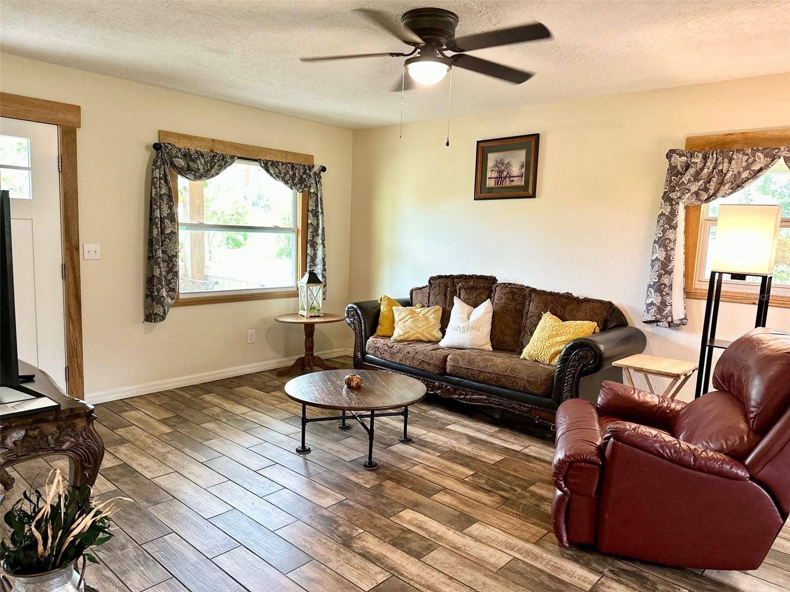 2016 LEWIS ROAD, Leesburg, FL 34748
