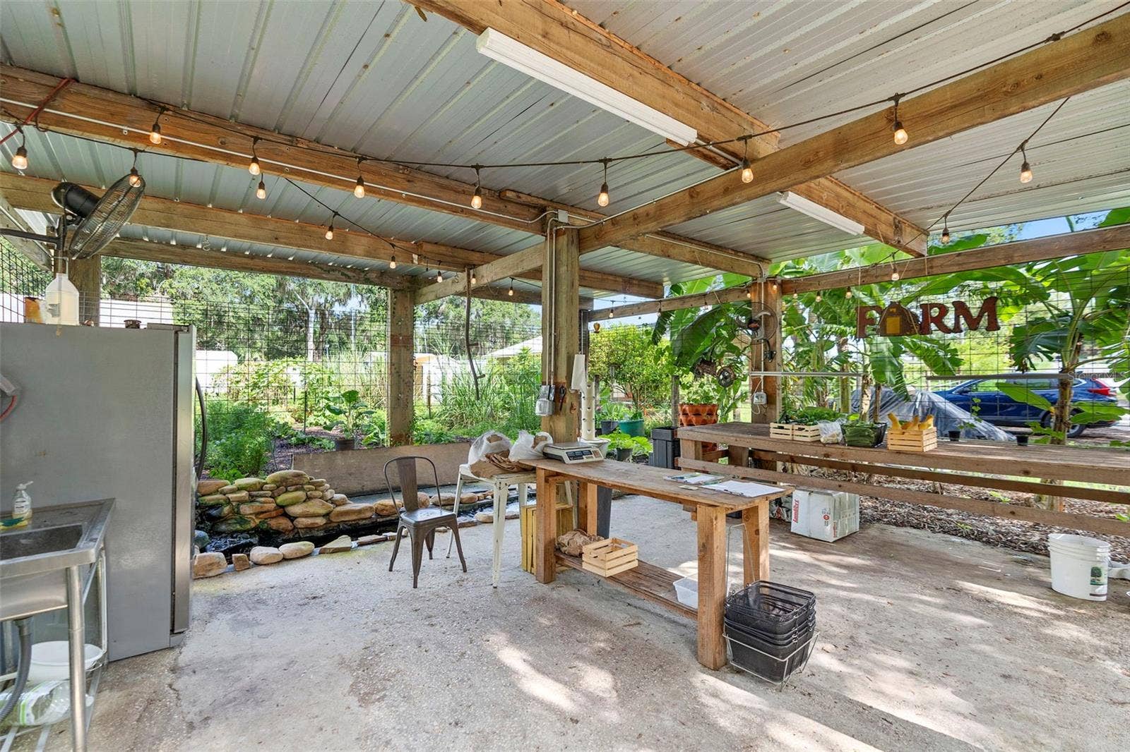 2016 LEWIS ROAD, Leesburg, FL 34748