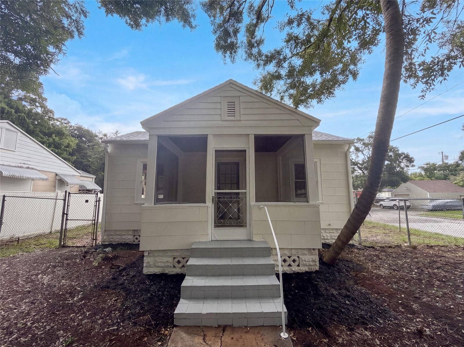 1901 20TH AVENUE N, St Petersburg, FL 33713