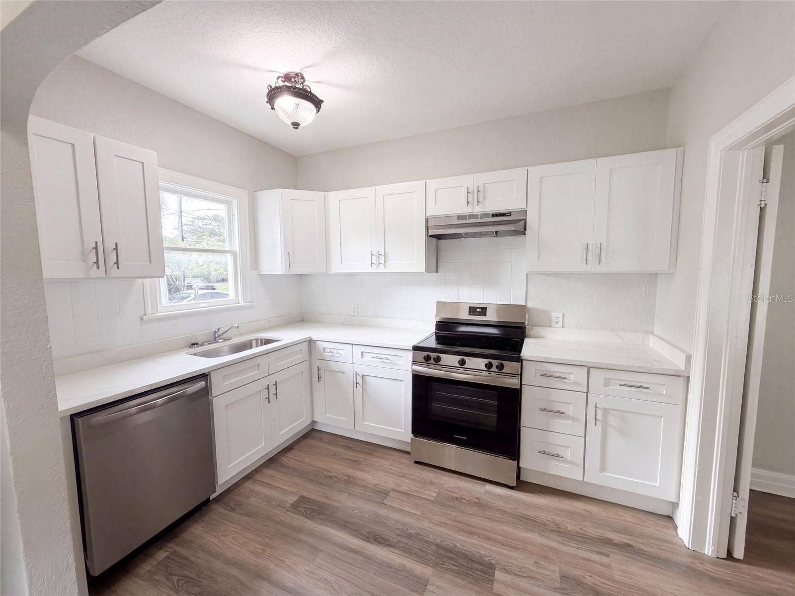 1901 20TH AVENUE N, St Petersburg, FL 33713