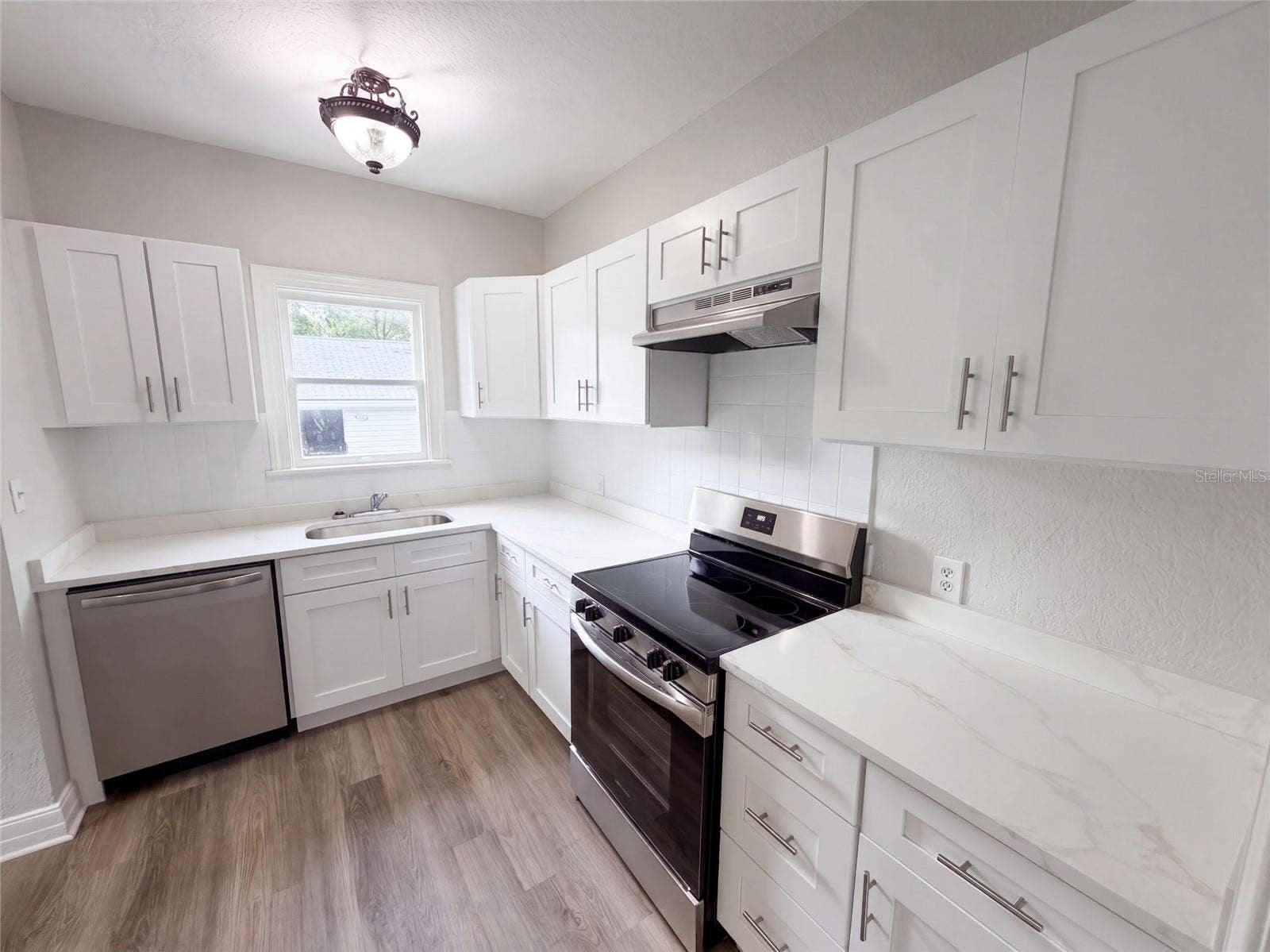 1901 20TH AVENUE N, St Petersburg, FL 33713