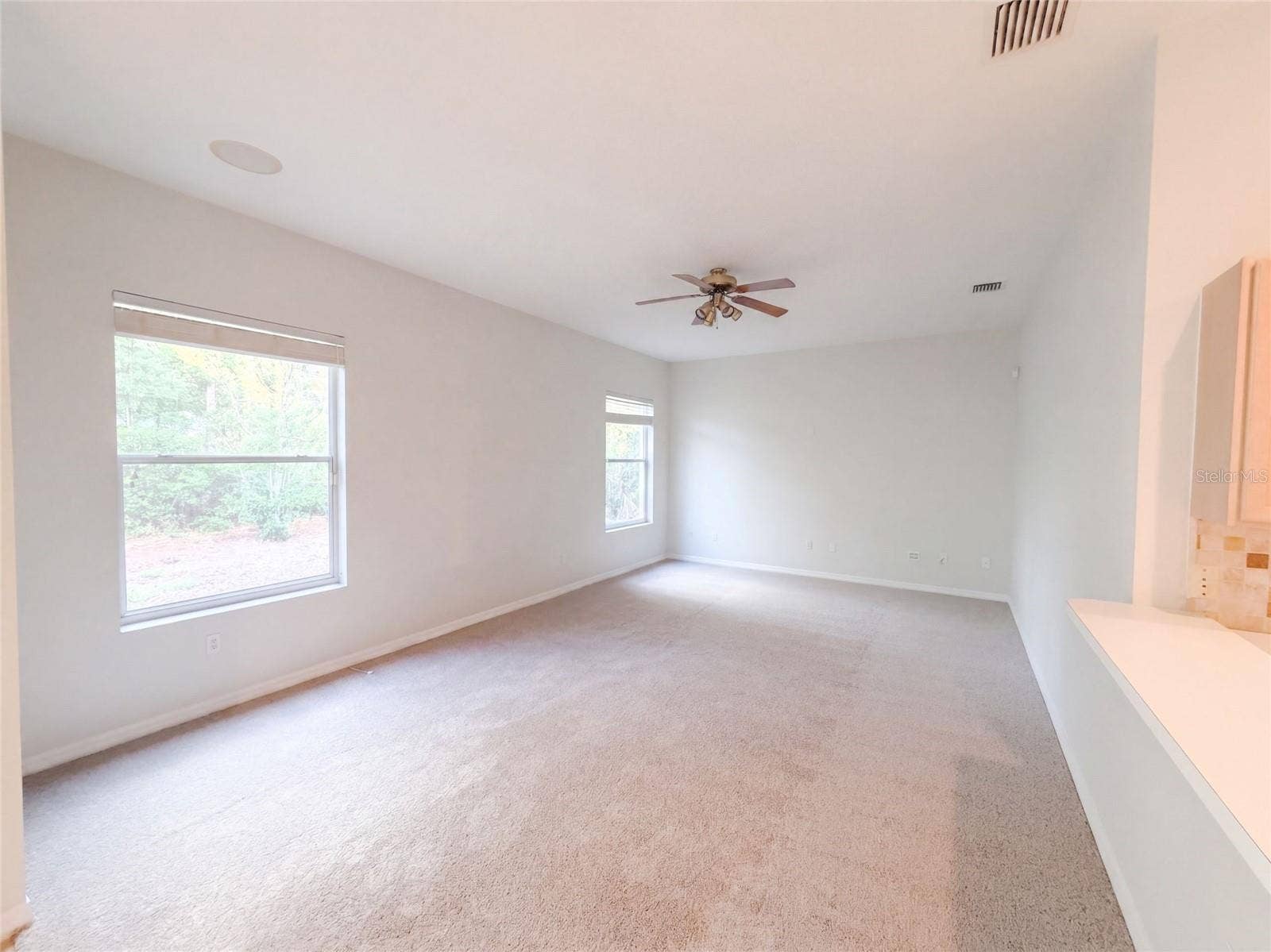 27 RUSSMAN LANE, Palm Coast, FL 32164