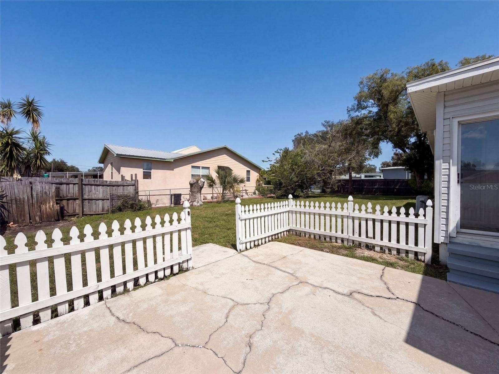 3225 CLEVELAND HEIGHTS BOULEVARD, Lakeland, FL 33803 3225 CLEVELAND HEIGHTS BOULEVARD, Lakeland, FL 33803