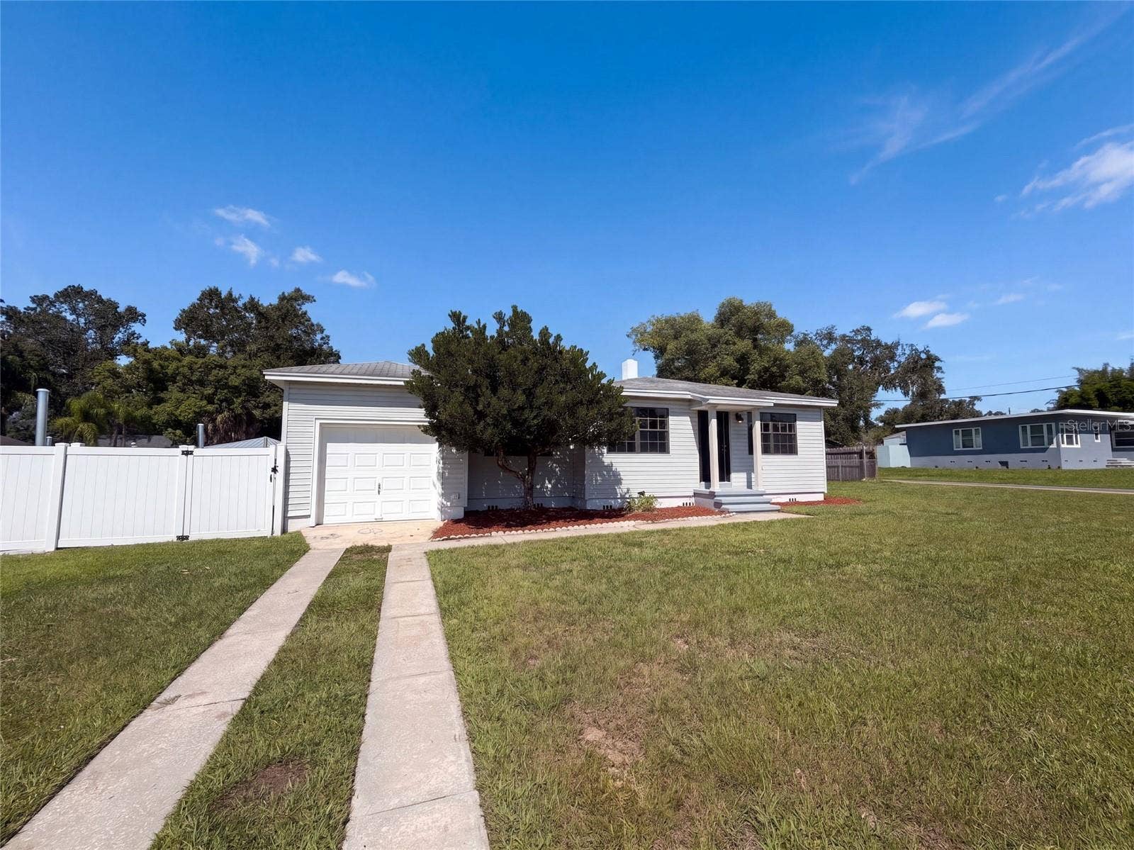 3225 CLEVELAND HEIGHTS BOULEVARD, Lakeland, FL 33803 3225 CLEVELAND HEIGHTS BOULEVARD, Lakeland, FL 33803