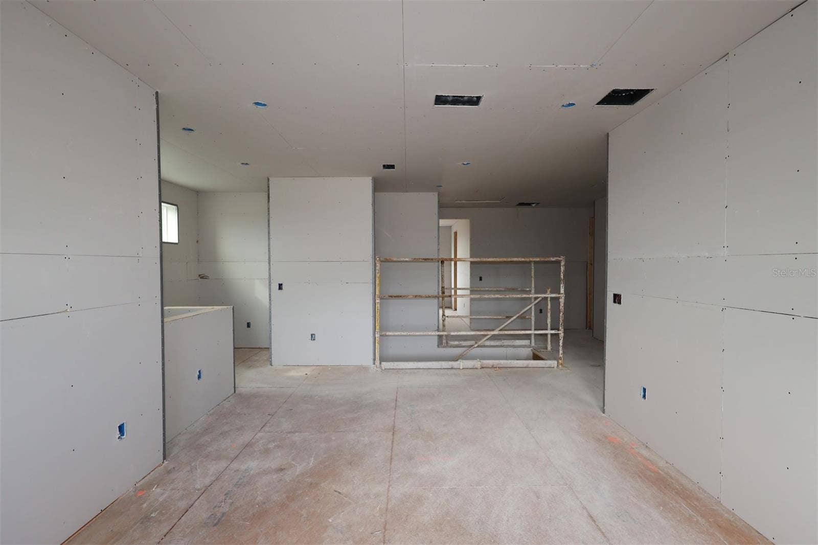 17425 WATER HEMLOCK ROAD, Winter Garden, FL 34787 17425 WATER HEMLOCK ROAD, Winter Garden, FL 34787
