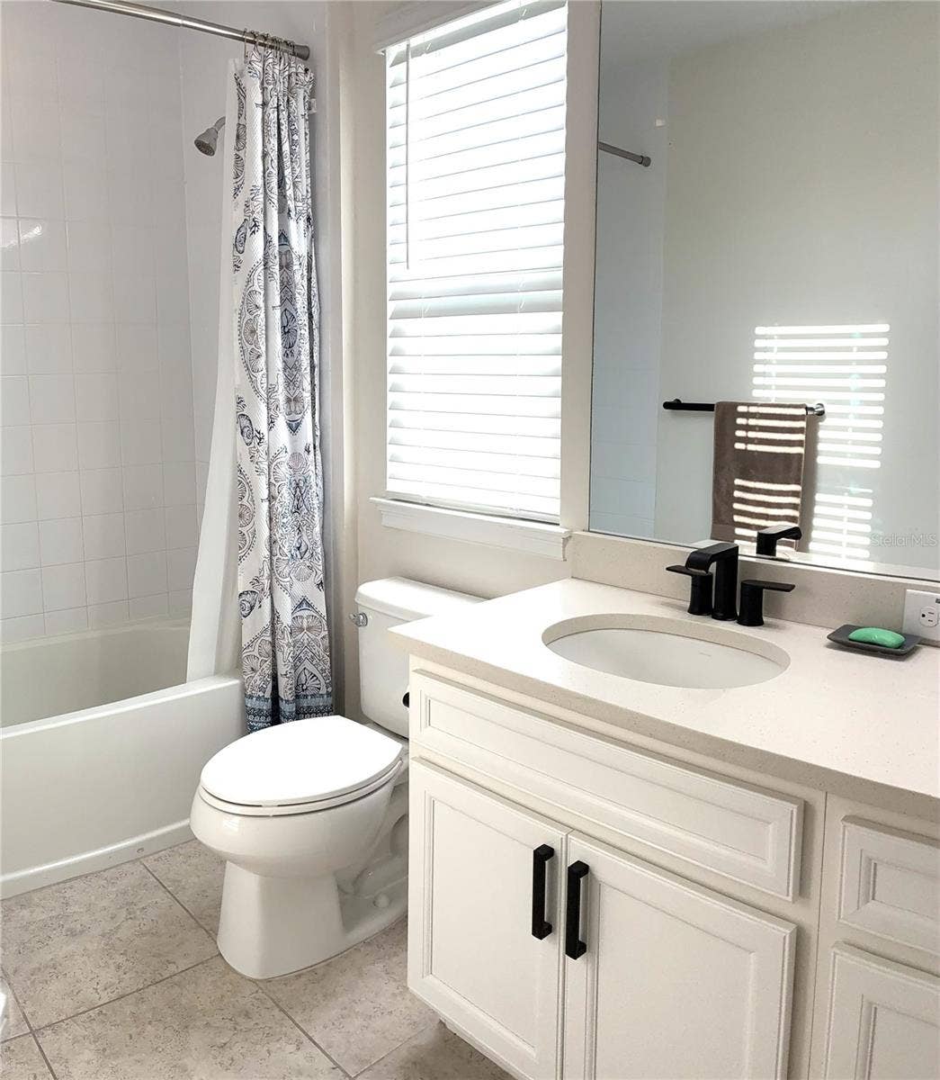 5631 GRAND SONATA AVENUE, Lutz, FL 33558 5631 GRAND SONATA AVENUE, Lutz, FL 33558