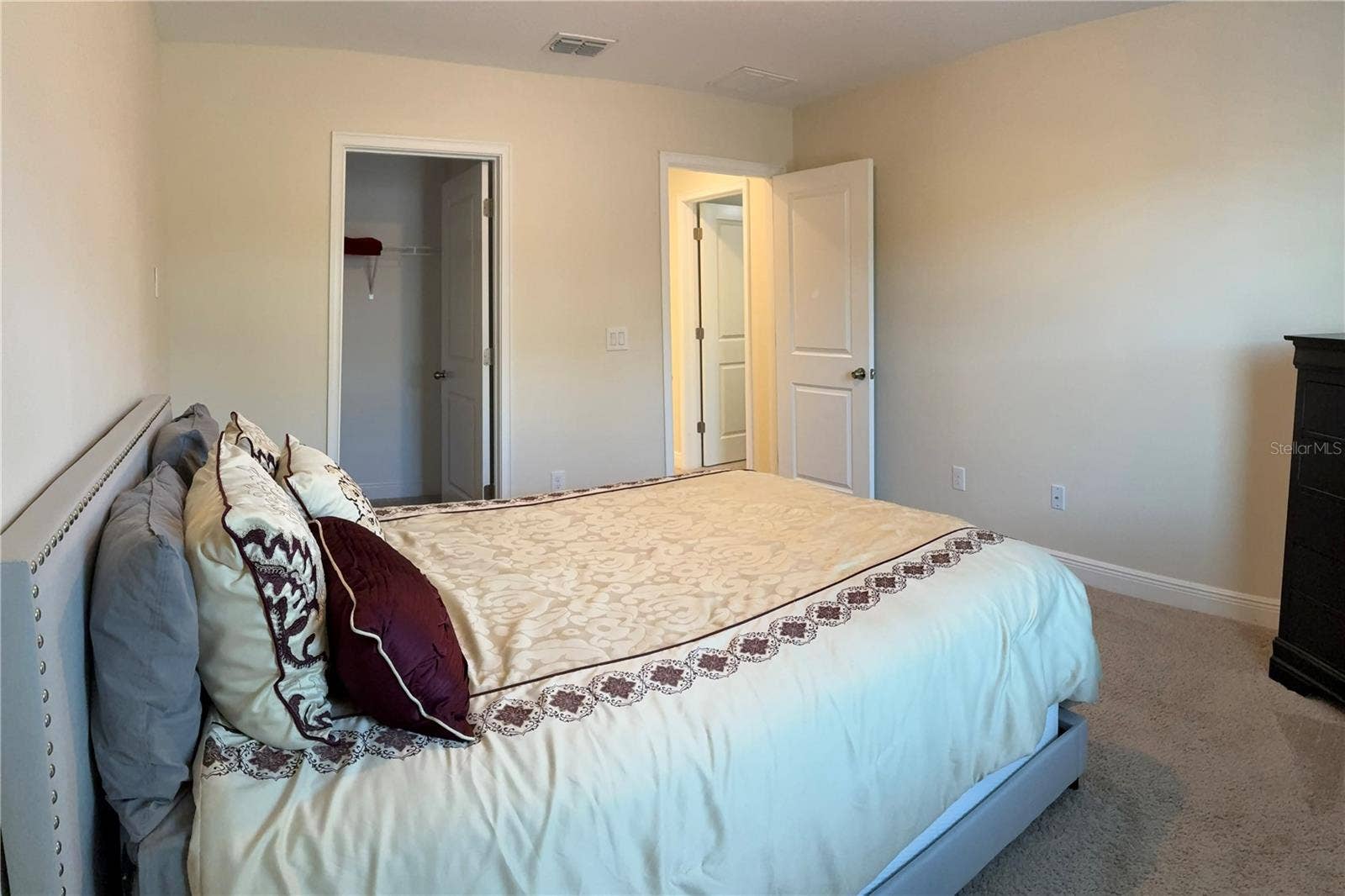 5631 GRAND SONATA AVENUE, Lutz, FL 33558 5631 GRAND SONATA AVENUE, Lutz, FL 33558