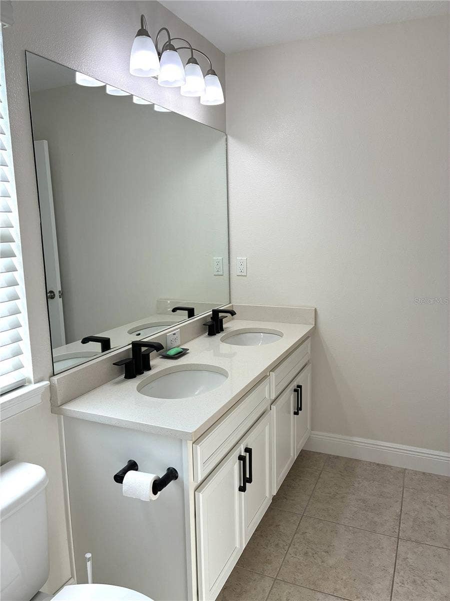 5631 GRAND SONATA AVENUE, Lutz, FL 33558 5631 GRAND SONATA AVENUE, Lutz, FL 33558