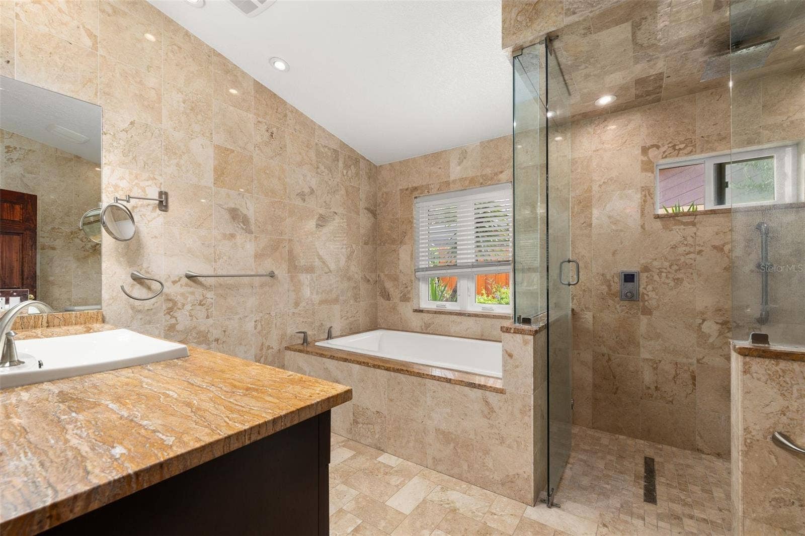 3625 WATERS EDGE DRIVE, Belle Isle, FL 32812 3625 WATERS EDGE DRIVE, Belle Isle, FL 32812