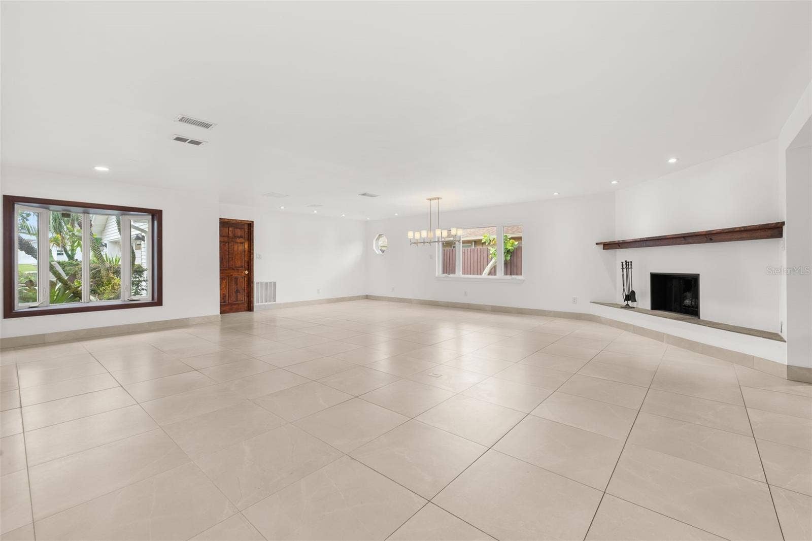 3625 WATERS EDGE DRIVE, Belle Isle, FL 32812 3625 WATERS EDGE DRIVE, Belle Isle, FL 32812