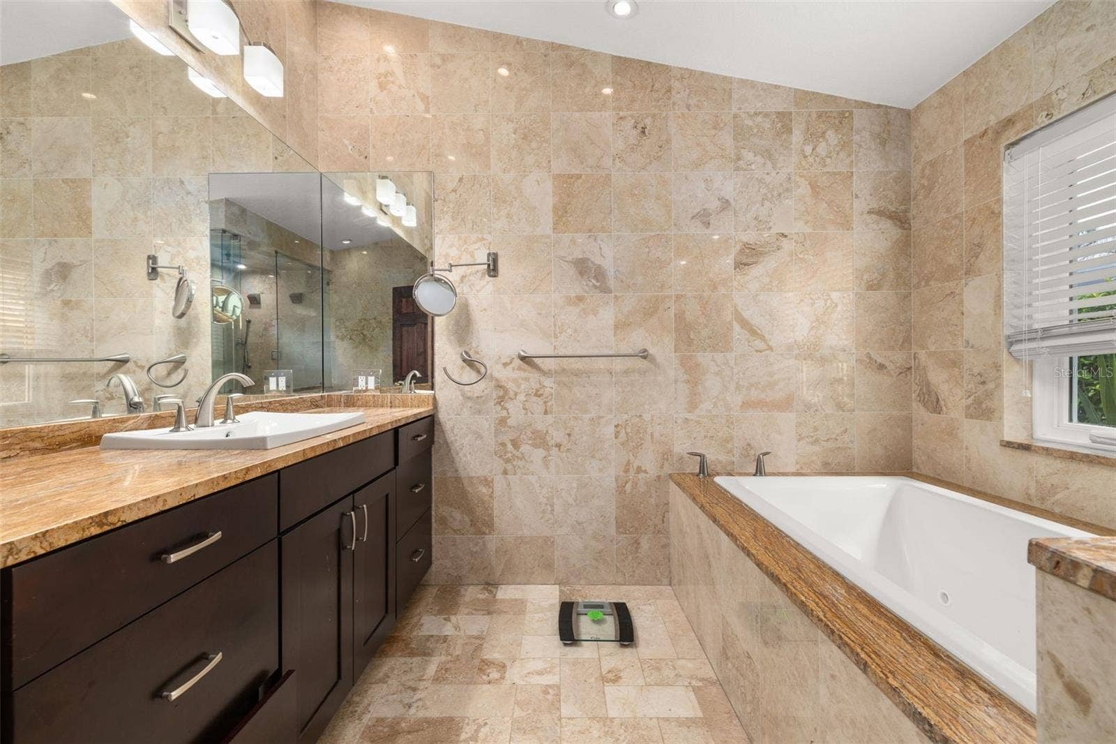 3625 WATERS EDGE DRIVE, Belle Isle, FL 32812 3625 WATERS EDGE DRIVE, Belle Isle, FL 32812
