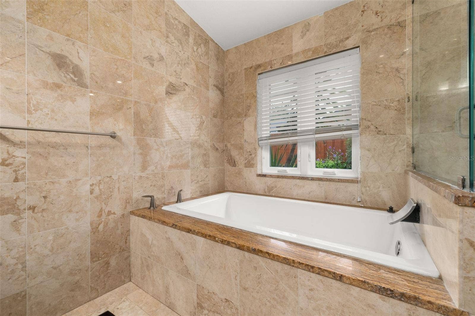 3625 WATERS EDGE DRIVE, Belle Isle, FL 32812 3625 WATERS EDGE DRIVE, Belle Isle, FL 32812